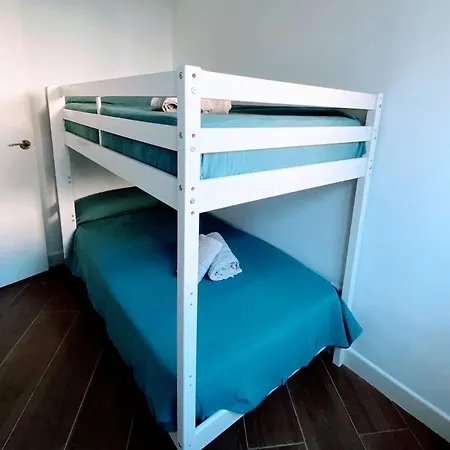 Precioso Junto A Playa Y Con Piscina. Apartament Malaga