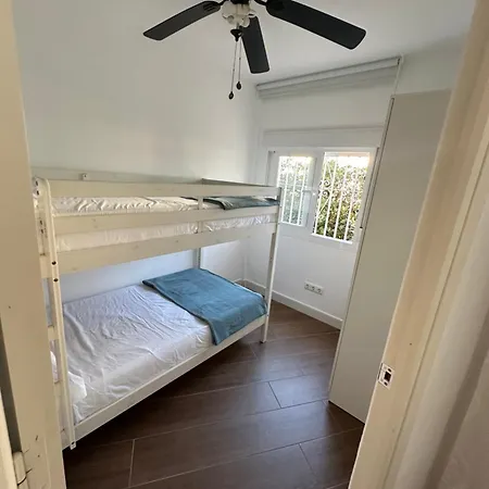 Precioso Junto A Playa Y Con Piscina. Apartament Malaga